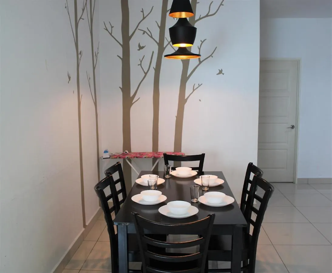Ferienwohnung Mansion One Seaview Georgetown 2Br 6 Pax Ma­lay­sia